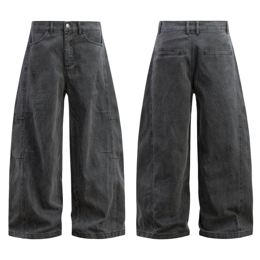 Baggy pants worker